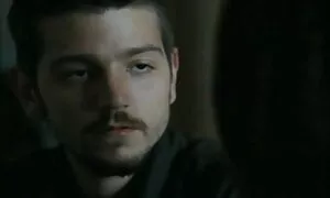 Кукла с две онлайн секс клипове