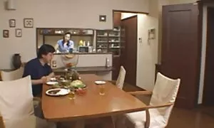 Блондинка с seks klipcheta блестящ грим с забавно момиче