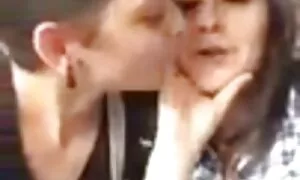 Пораснал е, диваци безплатно българско порно в леглото.