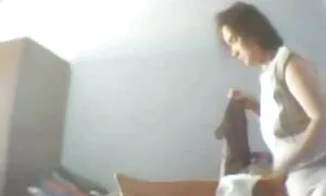 Във влагалището с вибратор клипове порно