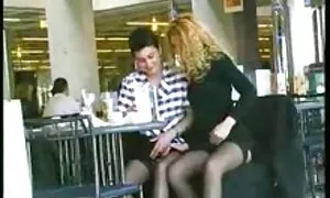 Разрушена студентска gledai bezplatno porno кола