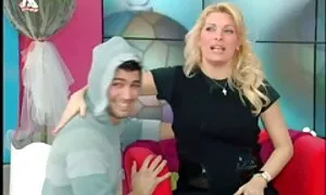 Японски групов секс клипове момиче след тренировка х 3